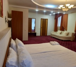 Студия в Амакс