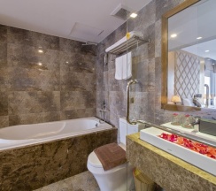 Трёхместный номер Deluxe в Helios Boutique Hotel & Spa