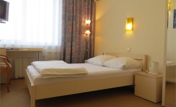 Одноместный стандартный номер 1 категории (с видом на Волгу) в Корона