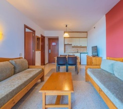 Апартаменты с 3 комнатами в Xon's Platja Hotel Apartments