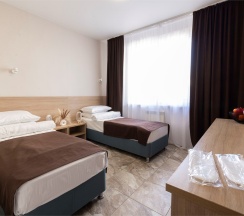 Семейный двухкомнатный номер в Ростов