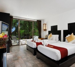 Двухместный номер Deluxe с балконом двуспальная кровать в Club Bamboo Boutique Patong Beach Resort