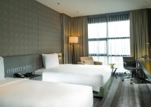 Двухместный номер Premier 2 отдельные кровати в Holiday Inn Bangkok Sukhumvit, an IHG Hotel