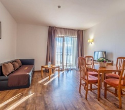 Апартаменты c 1 комнатой с балконом в Prestige Hotel and Aquapark