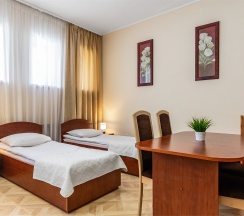 Семейный номер Комфорт с 2-мя односпальными кроватями в Евразийский