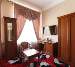 полулюкс в Европа