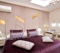 Улучшенный номер c 1 кроватью или 2 раздельными в Author Boutique Hotel