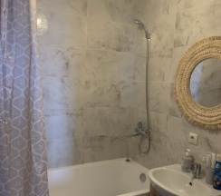 Эко-студия с балконом в Green home