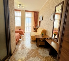 Двухместный комфорт с балконом и доп местом в Атриум