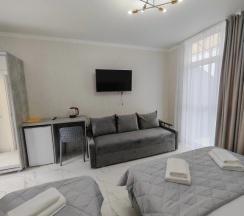 Трёхместный номер Standard с балконом в Lux elif