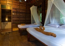 Двухместный Tree House с видом на сад двуспальная кровать в Art's Riverview Lodge