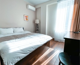Стандарт двухместный с одной двуспальной кроватью в Vladi Stay