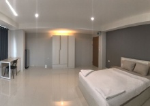 Студия Deluxe с балконом в Ploen Ploen Residence