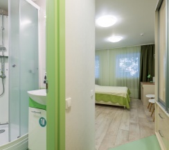 Номер стандарт семейный с 1 двуспальной кроватью в Tuman