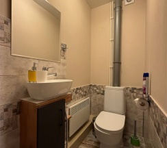 Цветные дома в Времена Года