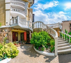 4-х местный номер с балконом в Ростовчанка