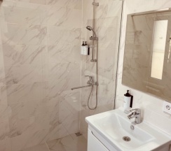 Семейный  двухкомнатный номер в Алёлин лес