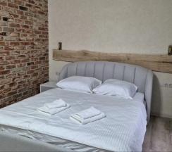 Двухместный полулюкс с балконом двуспальная кровать в География