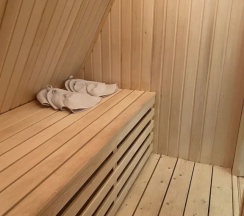 Семейный коттедж с красивым видом из окна в Alen