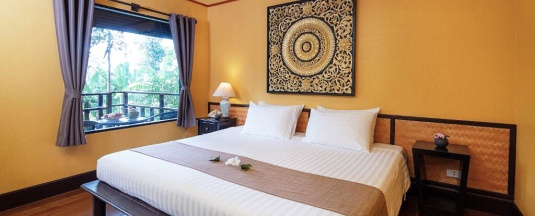 Двухместный номер Deluxe с видом на сад двуспальная кровать в Baan Krating Phuket Resort