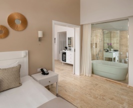 Двухместный The Level Suite by Stay Well Garden двуспальная кровать в Melia Punta Cana Beach Wellness Inclusive - Adults only