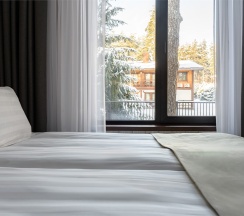 НОВЫЙ Апартамент «Семейный» с видом на лес в ОхтаПарк