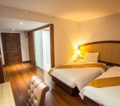 Номер Standard с видом на сад в NH Elegant Hotel