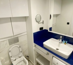 Трёхместный номер Superior с балконом и с видом на море в Апарт-отель MyGeorgia LLC Orbi City