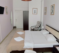 Трехместный номер №506 в Bla Bla Hostel