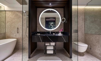 Двухместный номер Deluxe с видом на гавань двуспальная кровать в Fairmont Singapore