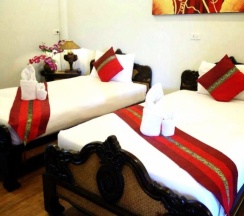 Номер Deluxe в Jaroenrat Resort