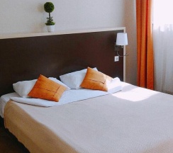 Номер стандарт с 1 двуспальной кроватью в А-бутик