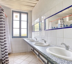 Кровать в общем номере в Auberge de Fréjus Saint-Raphael - Hostel
