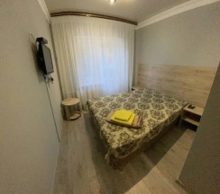 Двухместный номер Standard с балконом двуспальная кровать в Адамас