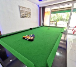 Вилла с 5 комнатами в Thai Orange Villas