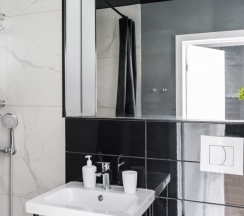 Улучшенный с двуспальной кроватью и мини-кухней в Greenfeel Smolensk