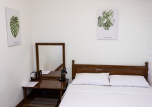 Двухместный номер Standard двуспальная кровать в Tini Kati Hostel - Silom Bird House