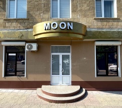 Двухместный номер с 1 двуспальной или 2 односпальными кроватями в Moon