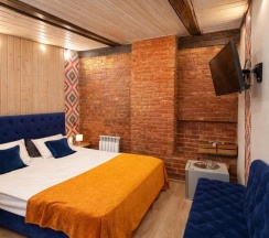 Бюджетный двухместный номер с одной двухспальной кроватью (Мансарда) в H29