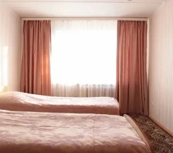 Трёхместный номер семейный в 40 лет Победы