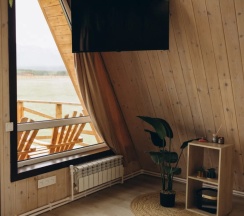 Семейный коттедж с красивым видом из окна в Саянский Марал Аршан