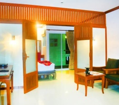 Двухместный люкс двуспальная кровать в Aiyaree Place Hotel