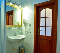 Четырёхместный номер Standard в Bohemia Plaza Residence