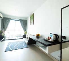 Полулюкс в Vogue Pattaya Hotel