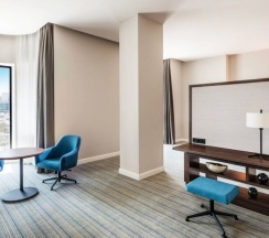 Двухместный полулюкс двуспальная кровать в Отель Courtyard by Marriott Baku