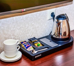Бизнес с двуспальной кроватью KING SIZE в Raymond