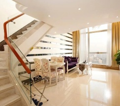 Двухместный номер Standard (двуспальная кровать) в Louidon Mega Duplex Apartment - Beijing Rd