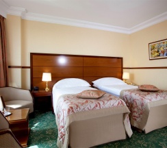 Бизнес Стандарт в Золотое кольцо