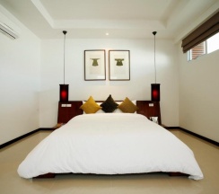 Вилла с 3 комнатами в Two Villas Holiday Oxygen Style Bangtao Beach