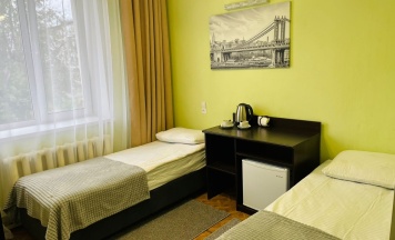 Двухместный стандартный номер с  двумя односпальными кроватями (1) в Сплав